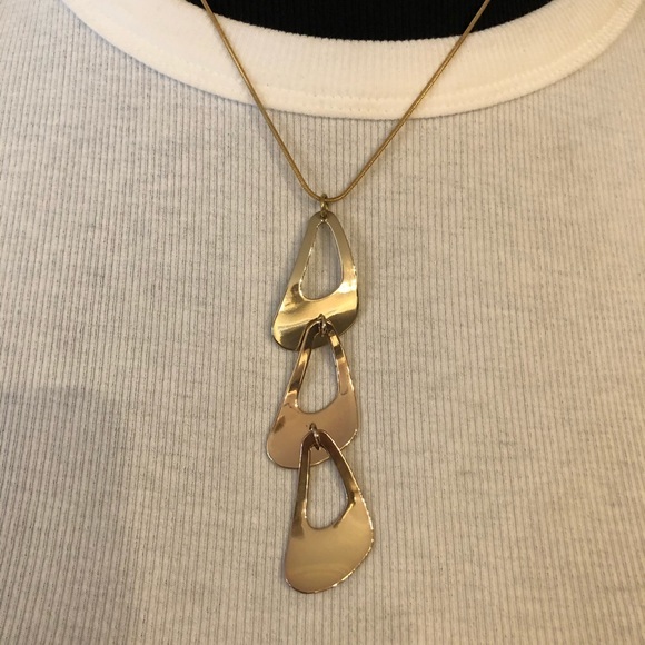 Gold Pendent Necklace - Picture 4 of 7